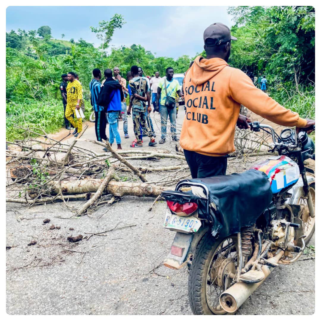 Four Persons Die in Road Mishap in Ibadan As Oyo LG Boss Read Riot Act ...