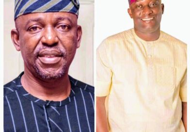 Oluyole LG Felicitates Makinde’s Ally, Otunba Seye Famojuro, on Birthday Anniversary Oluyole LG Felicitates Makinde’s Ally, Otunba Seye Famojuro, on Birthday Anniversary