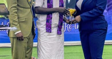 Oluyole LG chairman bags Distinguished Support for Education Award from Lead City University