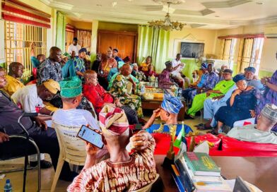 2027: Oluyole LG PDP leaders, stakeholders renew loyalty pledge to Makinde 2027: Oluyole LG PDP leaders, stakeholders renew loyalty pledge to Makinde