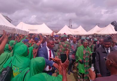 Makinde Warns Against Religion-Based Politics as Oyo Pilgrims Depart for 2026 Hajj