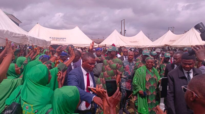 Makinde Warns Against Religion-Based Politics as Oyo Pilgrims Depart for 2026 Hajj