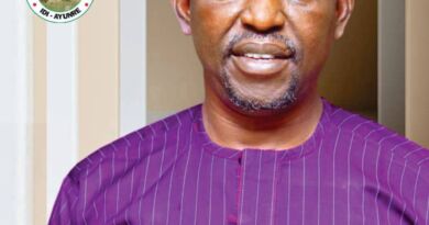 Oluyole LG Chairman, Akeem Olatunji Resigns from PDP
