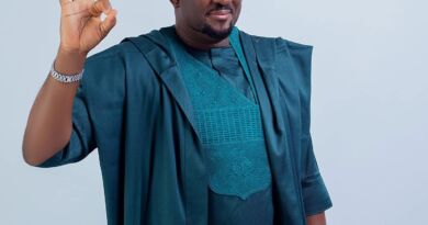 Desmond Elliot: A Warm But Vilified Leader