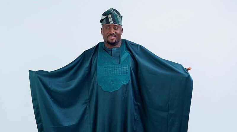 Desmond Elliot: A Warm But Vilified Leader
