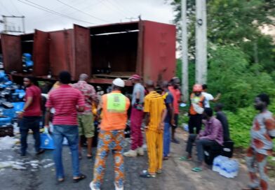 OYRTMA Warns As Truck Accident Distrupts Traffic on Mokola Hill OYRTMA Warns As Truck Accident Distrupts Traffic on Mokola Hill