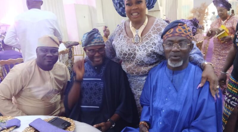 Laja Adeoye Felicitates Toyin Sonupe on 70th Birthday