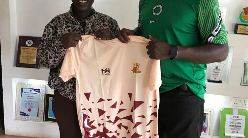 Oyo Govt Unveils Fatai Akande As New Crown FC Technical Director Oyo Govt Unveils Fatai Akande As New Crown FC Technical Director