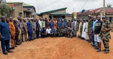 2027: Sadipe’s Strongmen, APC Chairman Dump Party, Defect to APM in Oluyole